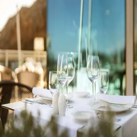 Bellevue Szálloda 5*