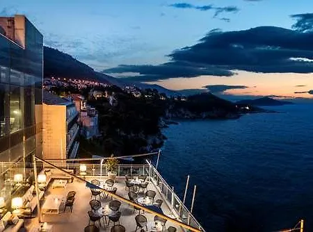 Hotel Bellevue 5*