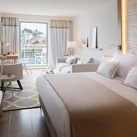 Hotel Bellevue 5*